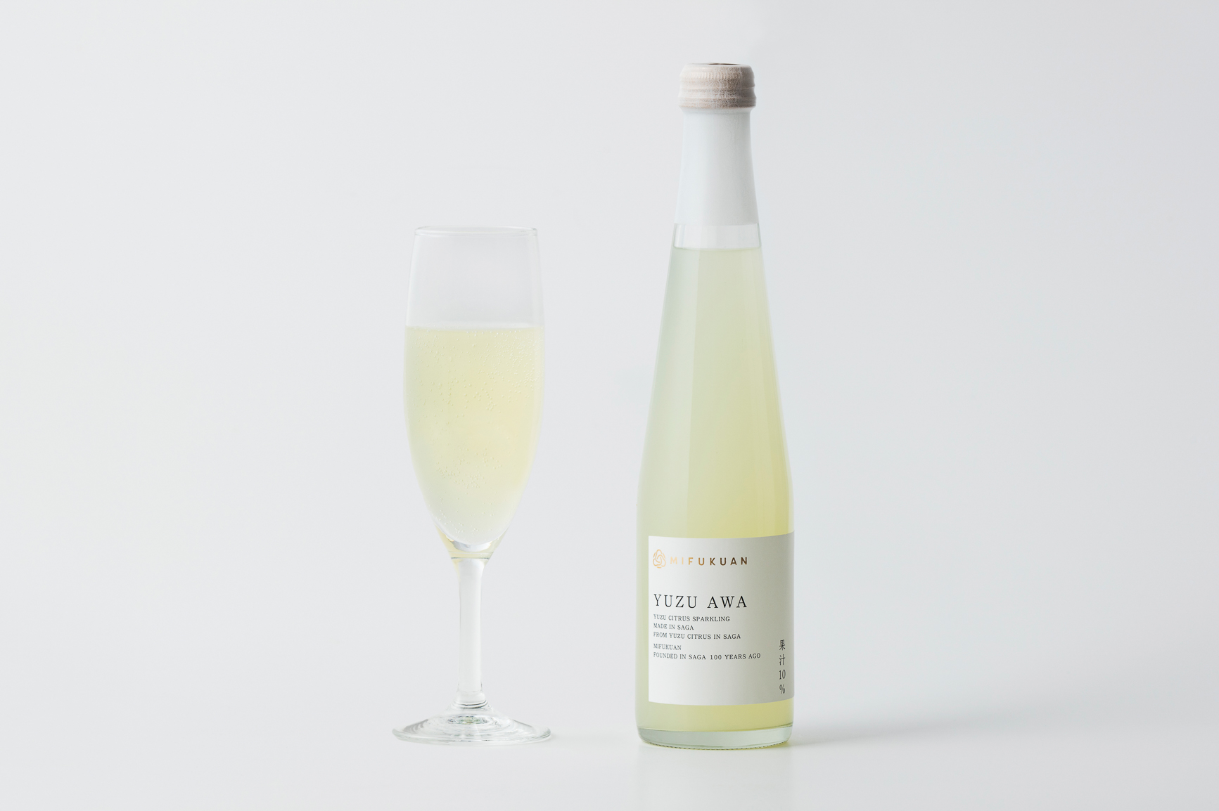 Yuzu Awa ゆず果汁入り飲料（炭酸ガス入り）